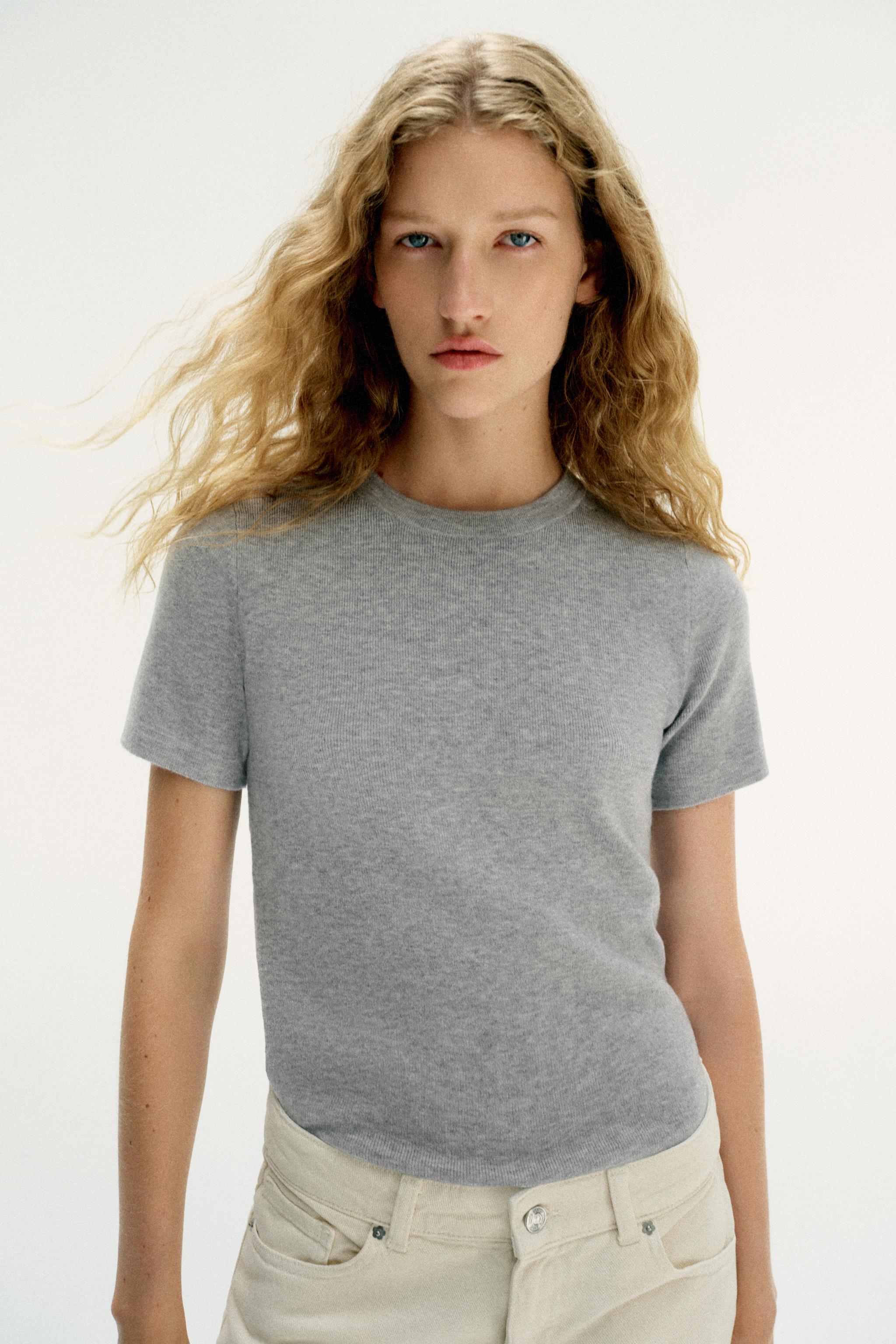 TOP EN MAILLE TOUCHER DOUX